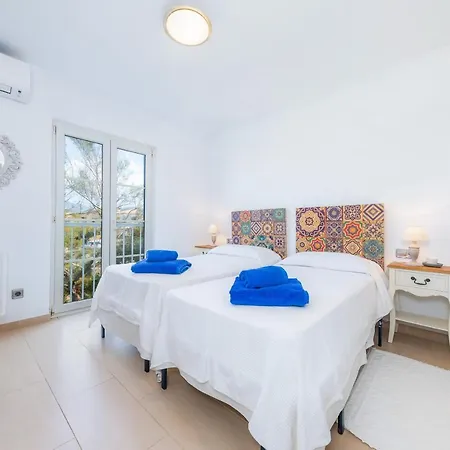 Es Buda Blau A Pie De Playa... Holiday home *